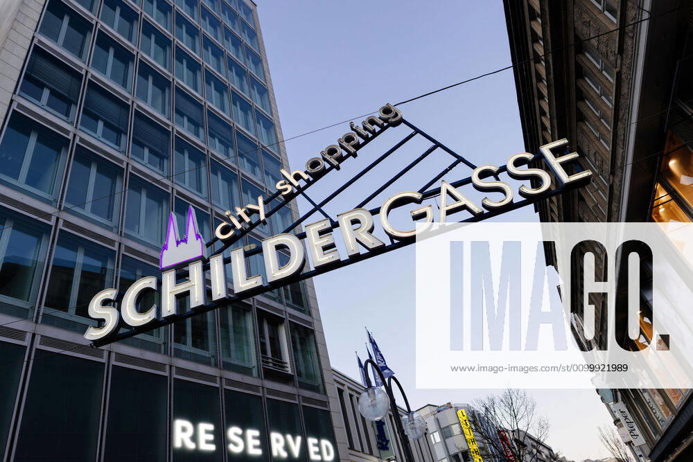 Eingangsschild der Schildergasse aus Richtung Neumarkt gesehen, die unter den meistfrequentierten Einkaufsstraßen in Deutschland rangiert. Köln