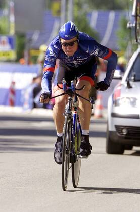Lance Armstrong (USA US Postal Service) Radsport Herren Tour de Suisse 2001, Radrennsport, Straßenradsport, Straßenradrennsport, Radrennen Einzelbild Schweiz-Rundfahrt, Schweizrundfahrt Europa-Park Rust