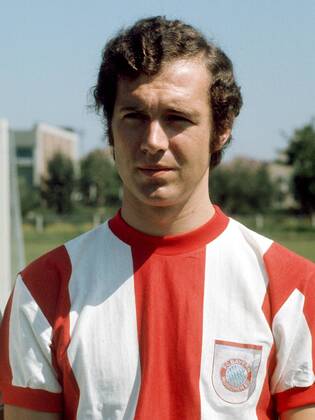 Franz Beckenbauer (FC Bayern München) Fußball 1. BL Herren Saison 1970 1971, Vorstellung, Präsentation, Porträttermin, Pressetermin Porträt München