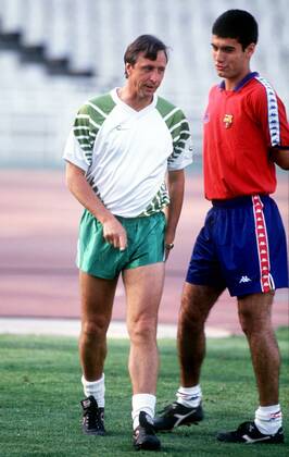 Trainer Johan Cruyff (li.) und Josep Guardiola (beide Barcelona) Fußball Herren Primera Division 1993 1994, 1. Spanische Liga, FC Barcelona, Training, Pep Vdia Gruppe Pep Barcelona