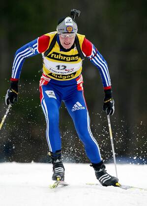 Sergei Tchepikov (Rußland) Biathlon Herren Weltcup 2003 2004, Welt-Cup, Worldcup, World, WC, Einzelbild Hochfilzen Dynamik