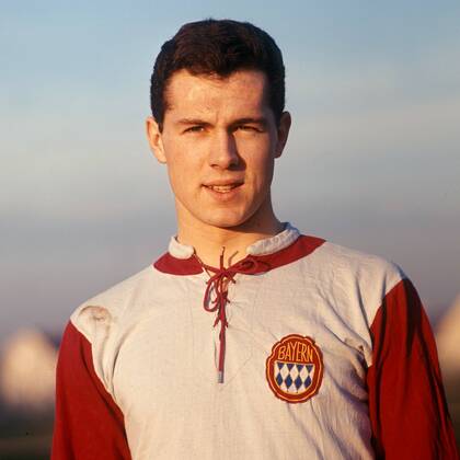 Franz Beckenbauer (FC Bayern München) Fußball Herren DEUTSCHSPRACHIGE SPORTZEITSCHRIFTEN UND -ZEITUNGEN NUR NACH RÜCKSPRACHE, Saison 1963 1964 Porträt München