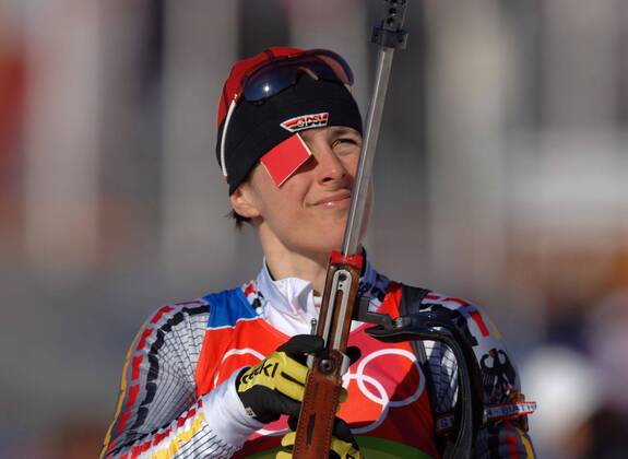 Uschi Disl (Deutschland) - Stehendschießen Biathlon OS Winter Damen Olympische Spiele Turin 2006, Winterspiele, 15 km, 15km, Kilometer Einzelbild Cesana San Sicario