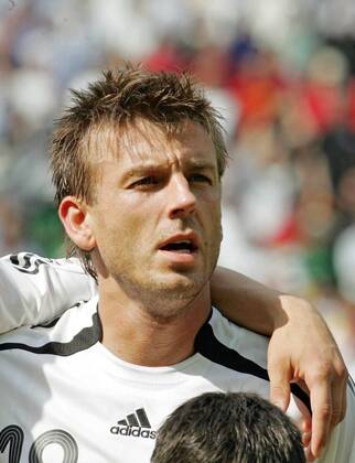 Bernd Schneider (Deutschland) Fußball WM Herren WM 2006, Länderspiel, Nationalteam, Gruppe A, Nationaltrikot Porträt Berlin Fußball WM Herren WM 2006, Länderspiel, Nationalteam, Gruppe A, Nationaltrikot Porträt Berlin