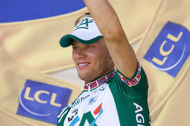 Thor Hushovd (Norwegen Credit Agricole) bei der Siegerehrung für den Führenden der Gesamtwertung nach der 2. Etappe der Tour de France 2006 Radsport Herren Tour de France 2006, ProTour, Straßenradsport, Straße, Rad Porträt 2. Etappe: Obernai - Esch sur Alzette Freude, Radsport Herren Tour de France 2006, ProTour, Straßenradsport, Straße, Rad Porträt 2. Etappe: Obernai - Esch sur Alzette Freude,
