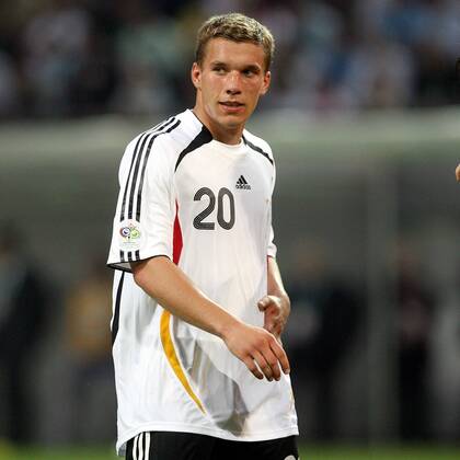 Lukas Podolski (Deutschland) Fußball WM Herren WM 2006, Länderspiel, Nationalteam, Nationaltrikot, Gruppe A Einzelbild Dortmund Fußball WM Herren WM 2006, Länderspiel, Nationalteam, Nationaltrikot, Gruppe A Einzelbild Dortmund
