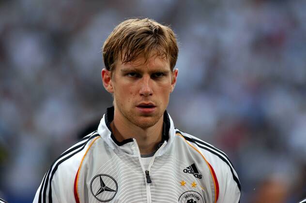 Per Mertesacker (Deutschland) - Nationalhymne Fußball Länderspiel Herren EM Qualifikation 2007, Nationalteam, Deutschland Porträt Hamburg Fußball Länderspiel Herren EM Qualifikation 2007, Nationalteam, Deutschland Porträt Hamburg