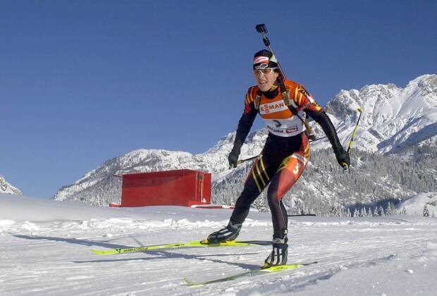 Uschi Disl (Deutschland) Biathlon Damen Weltcup 2001 2002, Welt Cup, Worldcup, World, WC, 10km, 10 km, Verfolgung, Verfolgungsrennen Einzelbild Hochfilzen Biathlon Damen Weltcup 2001 2002, Welt Cup, Worldcup, World, WC, 10km, 10 km, Verfolgung, Verfolgungsrennen Einzelbild Hochfilzen