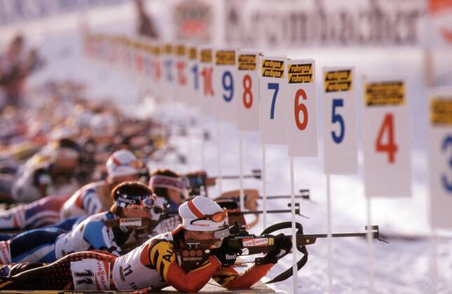 Uschi Disl (Deutschland, vorn) Biathlon Damen Weltcup 1999 2000, Welt Cup, Worldcup, World, WC, Einzelbild Aufnahmedatum geschätzt, Hochfilzen Biathlon Damen Weltcup 1999 2000, Welt Cup, Worldcup, World, WC, Einzelbild Aufnahmedatum geschätzt, Hochfilzen