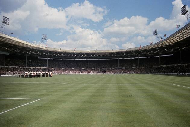 Das ausverkaufte Wembley Stadion vor dem Finale der WM 1966 Fußball Länderspiel Herren WM 1966, Nationalmannschaft, Finale Endspiel, Vdia Totale Wembley Stadion, Wembleystadion London Fußball Länderspiel Herren WM 1966, Nationalmannschaft, Finale Endspiel, Vdia Totale Wembley Stadion, Wembleystadion London
