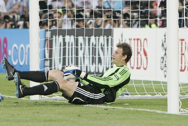 Torwart Jens Lehmann (Deutschland) Fußball EM Herren Euro 2008, Länderspiel, Halbfinale, Nationalteam, Nationaltrikot Einzelbild Basel Enttäuschung,