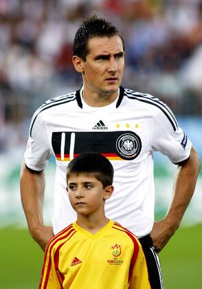 Miroslav Klose (Deutschland) - Nationalhymne - Fußball EM Herren EURO 2008, Länderspiel, Finale, Nationalteam, Nationaltrikot Porträt Wien
