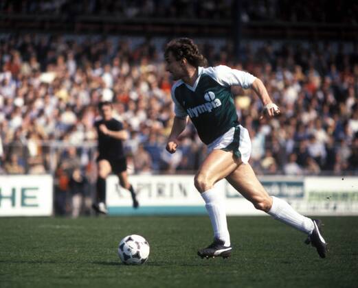 Rudi Völler (Bremen) Fußball 1. BL Herren DEUTSCHSPRACHIGE SPORTZEITSCHRIFTEN UND -ZEITUNGEN NUR NACH RÜCKSPRACHE 1983 1984 Einzelbild Leverkusen Dynamik,