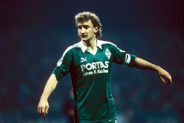 Rudi Völler (Bremen) Fußball 1. BL Herren DEUTSCHSPRACHIGE SPORTZEITSCHRIFTEN UND -ZEITUNGEN NUR NACH RÜCKSPRACHE 1986 1987 Einzelbild Bremen