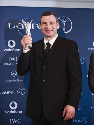 Vitali Klitschko (Ukraine) wird mit dem Laureus World Comeback of the Year Award ausgezeichnet Boxen Herren Laureus World Sports Awards 2009, Sportlerwahl, Wahl, Boxsport, Profiboxen, Vdig o0 des Jahres Einzelbild Dortmund Freude,