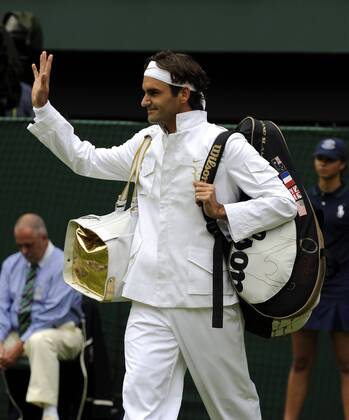 Roger Federer (Schweiz) - Einmarsch im weißen Nike Dress Tennis Herren All England Championships 2009, ATP Tour, Grand Slam, Einzelbild Wimbledon o0 Weste London