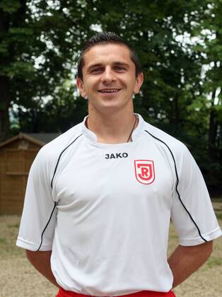 Mersad Selimbegovic (SSV Jahn Regensburg) Fußball Herren 3. Liga 2009 2010, Präsentation, Pressetermin, Porträttermin Porträt Regensburg