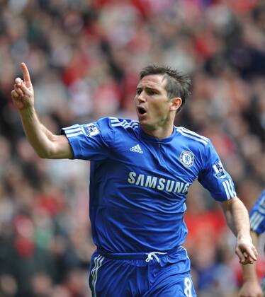 Frank Lampard of Chelsea celebrates scoring the second goal , Barclays Premier League, FC Liverpool v Chelsea FC London, 2nd May, 2010 EDITORIAL USE ONLY. No use with unauthorised audio, video, data, fixture lists, club league logos or live services. Online in-match use limited to 120 images, no video emulation. No use in betting, games or single club league player publications. o0 Jubel, Freude