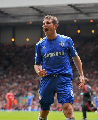 Frank Lampard of Chelsea celebrates scoring the second goal , Barclays Premier League, FC Liverpool v Chelsea FC London, 2nd May, 2010 EDITORIAL USE ONLY. No use with unauthorised audio, video, data, fixture lists, club league logos or live services. Online in-match use limited to 120 images, no video emulation. No use in betting, games or single club league player publications. o0 Jubel, Freude