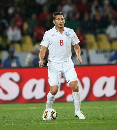 England s Frank Lampard in action, England (white) - USA (blue) EDITORIAL USE ONLY. No use with unauthorised audio, video, data, fixture lists, club league logos or live services. Online in-match use limited to 120 images, no video emulation. No use in betting, games or single club league player publications.