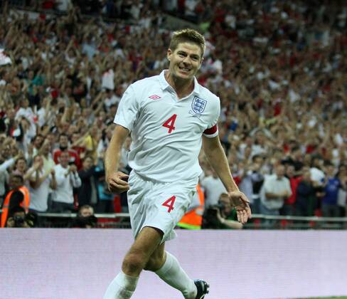 England s Steven Gerrard celebrates scoring his sides second goal International Friendly England v Hungary 11th August, 2010 EDITORIAL USE ONLY. No use with unauthorised audio, video, data, fixture lists, club league logos or live services. Online in-match use limited to 120 images, no video emulation. No use in betting, games or single club league player publications. o0 Jubel Freude