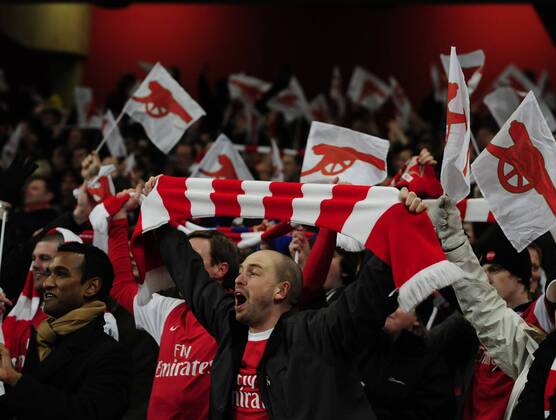 Fans of Arsenal FC celebrate  o0 Freude Emotionen Schal, Fanschal Objekte