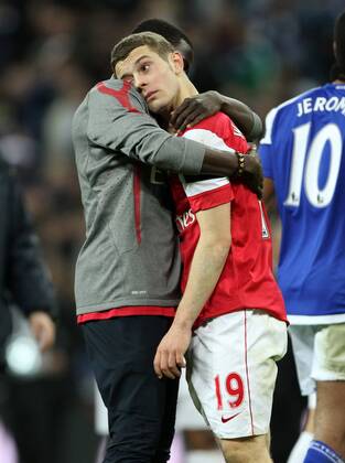 Arsenals Jack Wilshere looks on dejected at the final whistle Carling Cup Final - Arsenal FC London (red) vs. Birmingham City (blue) - 27th February, 2011 EDITORIAL USE ONLY. No use with unauthorised audio, video, data, fixture lists, club league logos or live services. Online in-match use limited to 120 images, no video emulation. No use in betting, games or single club league player publications. o0 Enttäuschung, League Cup Ligapokal