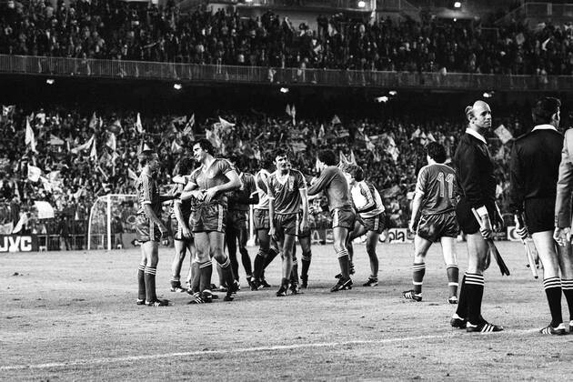 Nottingham Forest ist Europapokalsieger der Landesmeister 1980: Schlussjubel bei v.li. John McGovern, Larry Lloyd, Garry Birtles Mc Govern