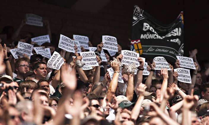 Mönchengladbach, 07.05.2011, Borussia Park Borussia Fans gegen die Initiative Borussia - Contra Initiative