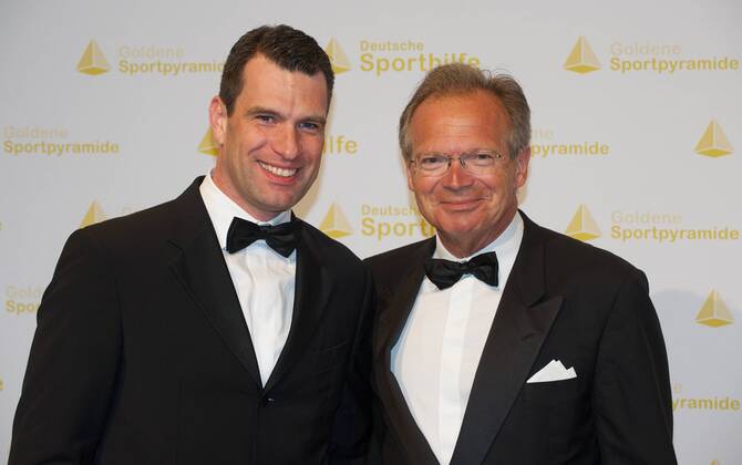 Sport Berlin 20.05.2011 Verleihung der Golden Sportpyramide Michael Ilgner li. Werner E. Klatten