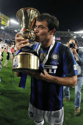 Finale der Coppa Italia 2011 in Rom - Sieger Inter Mailand jubelt - - Dejan Stankovic