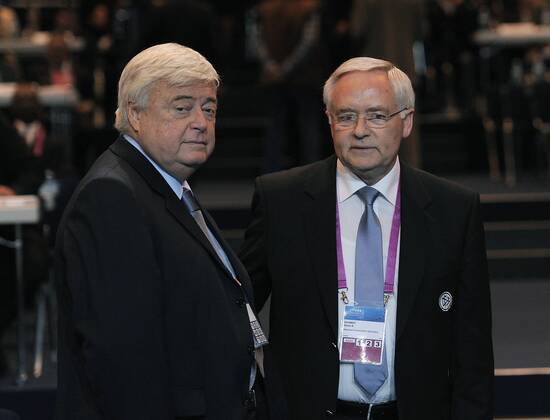 Fussball International 61. FIFA Kongress im Hallenstadion Zürich 01.06.2011 Ricardo Terra TEIXEIRA (Brasilien, FIFA-Exekutivkomitee) und Horst R Schmidt (Deutschland) 