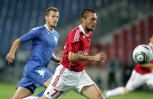 UEFA CHAMPIONS LEAGUE QUALIFICATIONS SECOND ROUND SECOND GAME WISLA KRAKOW - SKONTO RIGA - IVICA ILLIEV (P) WISLA KRAKOW - 110719HER012