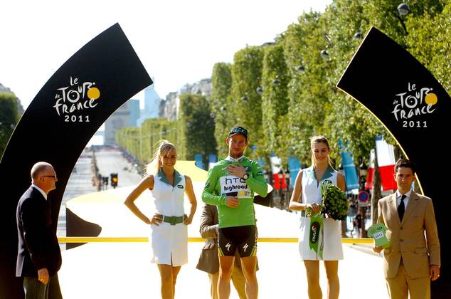 Tour de France 2011 - 21. Etappe: Creteil - Paris --- Htc - High Road 2011, Mark Cavendish holt das Grüne Trikot, Paris o0 Logo Tourlogo