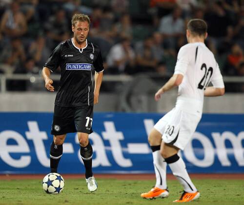FUSSBALL - UEFA CL Quali, Zestafoni vs Sturm TIFLIS,GEORGIEN,26.JUL.11 - FUSSBALL - UEFA Champions League, Qualifikation, FC Zestafoni vs SK Sturm Graz. Bild zeigt Martin Ehrenreich (Sturm) und Zaal Eliava (Zestafoni).