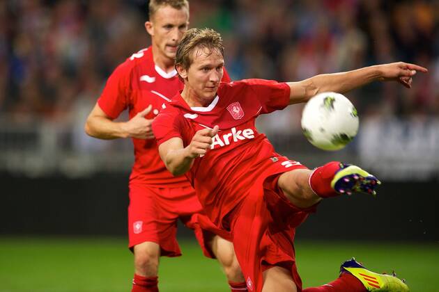 Luuk de Jong of FC Twente FC Twente Enschede (rot) vs Ajax Amsterdam (blau). Supercup 2011 2012 xVIxKarelxDelvoyex xOrangexPicturesxIVx 326260