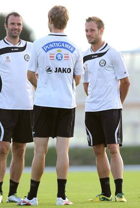 FUSSBALL - UEFA CL Quali, Sturm vs Zestafoni, Vorberichte, Training GRAZ,AUSTRIA,02.AUG.11 - FUSSBALL - UEFA Champions League, Qualifikation, SK Sturm Graz vs FC Zestafoni, Vorberichte, Abschlusstraining Sturm. Bild zeigt Mario Haas, Manuel Weber und Martin Ehrenreich (Sturm).