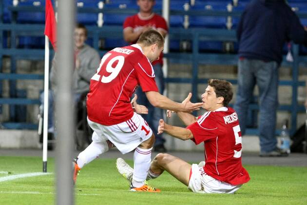 Champions League Qualification - Wisla Krakow - PFC Litex Lovech - Celebration of PATRYK MALECKI (L), MAOR MELIKSON (R) - 20110803CSPW5013 o0 Fussball
