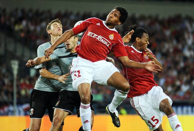 Champions League Qualification - Wisla Krakow - PFC Litex Lovech - MICHAEL LAMEY, JUNIOR DIAZ - 20110803LUK012 o0 Fussball