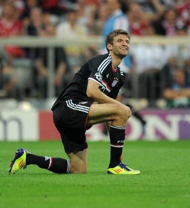 FUSSBALL CHAMPIONS LEAGUE SAISON 2011 2012 Qualifikation 17.08.2011 FC Bayern München - FC Zürich Thomas Mueller (FC Bayern München)