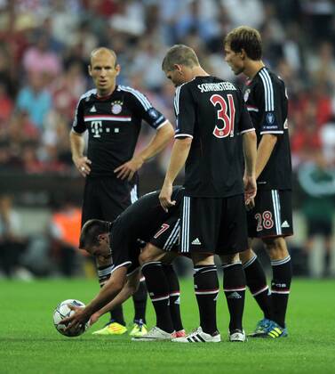 FUSSBALL CHAMPIONS LEAGUE SAISON 2011 2012 Qualifikation 17.08.2011 FC Bayern München - FC Zürich Arjen Robben, Franck Ribery , Holger Badstuber , Bastian Schweinsteiger (v.li., FC Bayern München)
