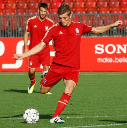 22. 08 .2011 Zürich Letzigrund Stadion , Abschlusstraining FC Bayern München vor dem Champions League Quali Spiel gegen den FC Zürich Im Bild : Toni Kroos (FC Bayern München) 