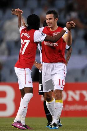 Robin Van Persie , GERVINHO celebrates scoring Udine 24 8 2011 Stadio Friuli Football Calcio Champions League Udinese Calcio Vs Arsenal FC London