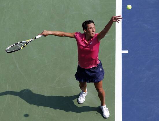 US Open 2011, USTA Billie Jean King National Tennis Center, Flushing Meadows, New York,ITF Grand Slam Tennis Tournament, Francesca Schiavone (ITA),Aktion,Einzelbild, Ganzkörper,von oben,Querformat