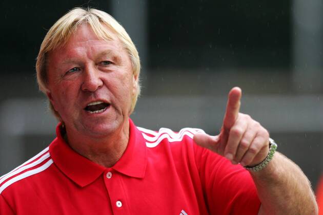 Fußball U19-Länderspiel Deutschland - Niederlande, am Sonntag, 4. September 2011 in Köln Trainer Horst Hrubesch ( Deutschland )