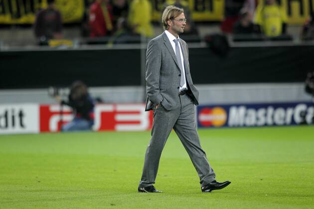 Borussia Dortmund (BVB) - Arsenal FC London, Trainer Jürgen Klopp Borussia Dortmund trägt einen Anzug