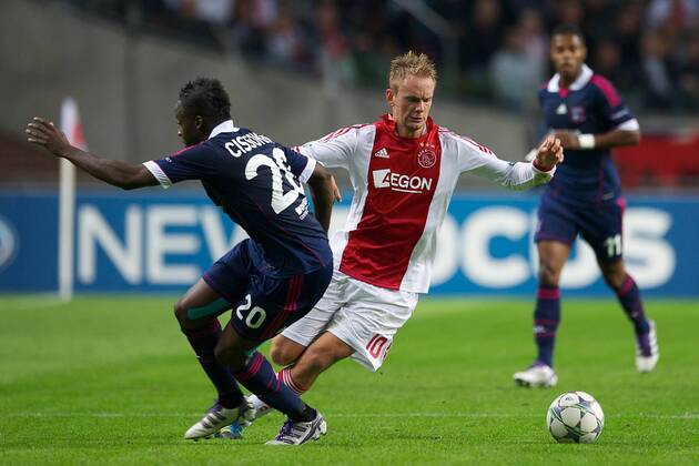 (L-R) Aly Cissokho of Olympique Lyon,Siem de Jong of Ajax - Ajax Amsterdam vs. Olympique Lyonnais - UEFA Champions League 2011 2012 xVIxKarelxDelvoyex xOrangexPicturesxIVx 361407