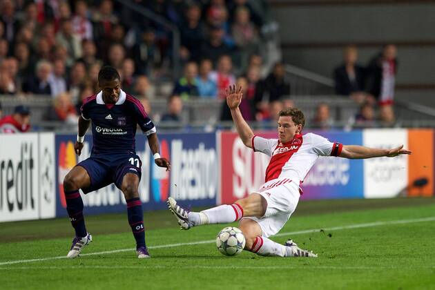 (L-R) Michel Bastos of Olympique Lyon,Jan Vertonghen of Ajax - Ajax Amsterdam vs. Olympique Lyonnais - UEFA Champions League 2011 2012 xVIxKarelxDelvoyex xOrangexPicturesxIVx 361409