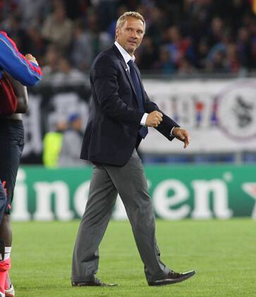 14.09 .2011 Basel , St Jakob Park Fussball UEFA Champions League Gruppenphase FC Basel - Otelul Galati (ROM) 2:1 Trainer Thorsten Fink (FC Basel) 