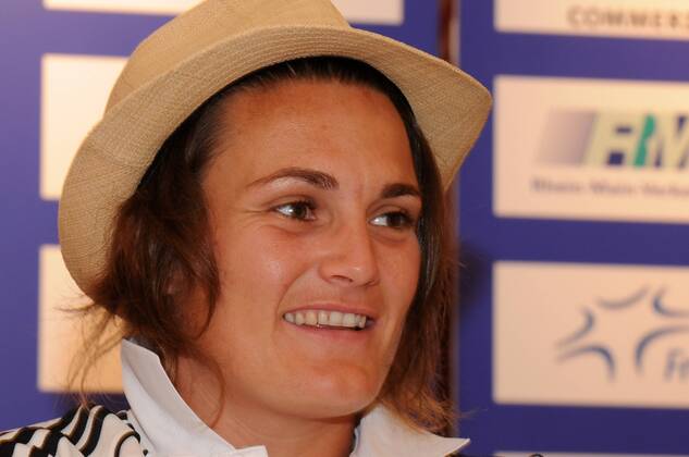 2011 2012, Pressekonferenz im Relaxa Hotel Frankfurt - 1. FFC Frankfurt in der UEFA Women s Champions League (UWCL) - Portrait Nadine Angerer (FFC Frankfurt) mit Huth, gut gelaunt